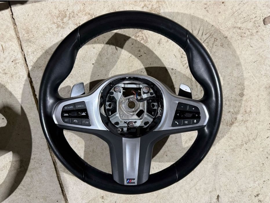 Volan OEM BMW M Acc Lane assist vibratii
