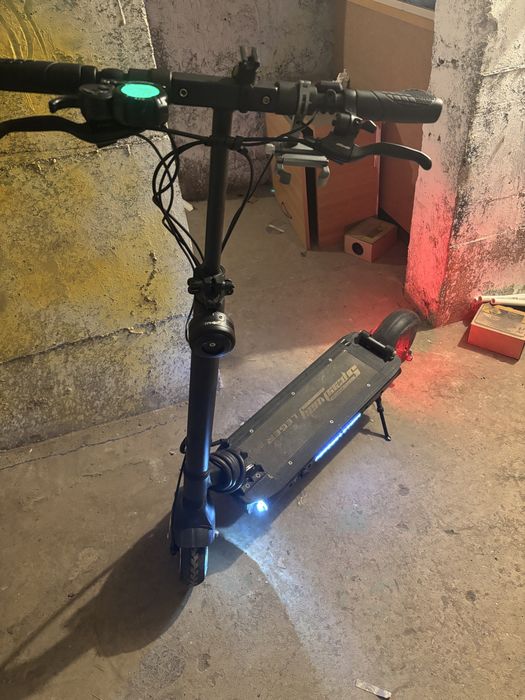Trotineta electrica in stare foarte buna