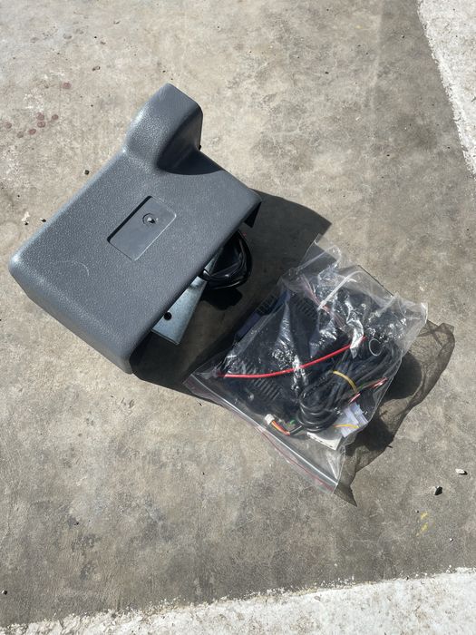 Автоматична машинка за странична врата на бус