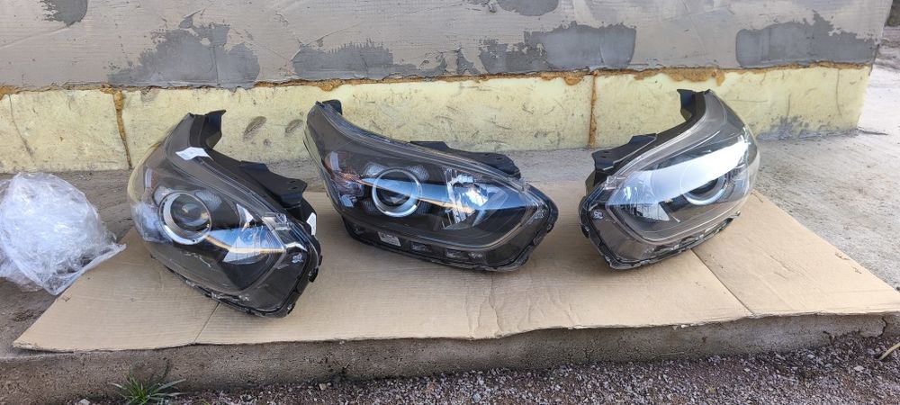 Фара правая и левая Киа Сид 92101J7051 Kia ceed 92102J7051