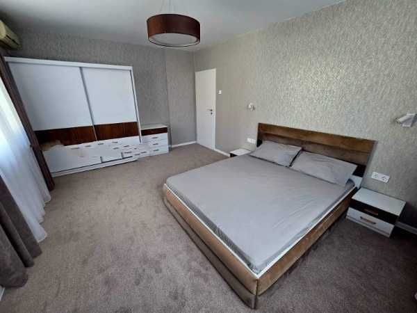 Дава се под наем Тристаен апартамент в Пловдив, Център - 73 кв.м за 255 € - Снимка #1