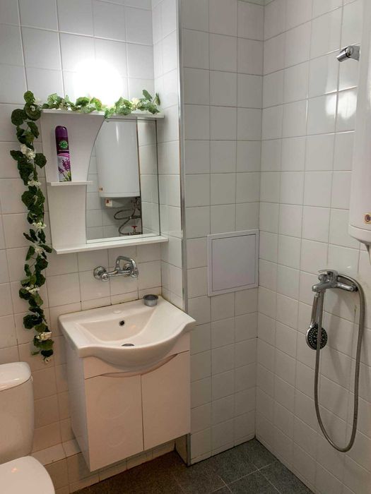 Дава се под наем Едностаен апартамент в Бургас, Възраждане - 40 кв.м за 153 € - Снимка #4