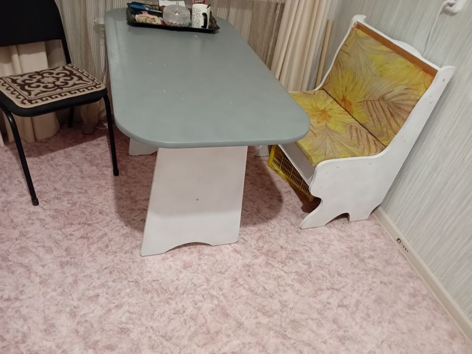 Продам недорого мебель