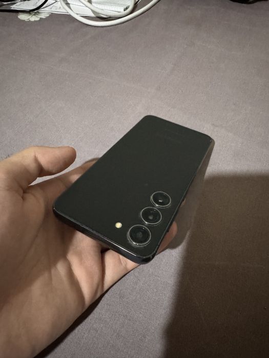Samsung S23 8/256 black