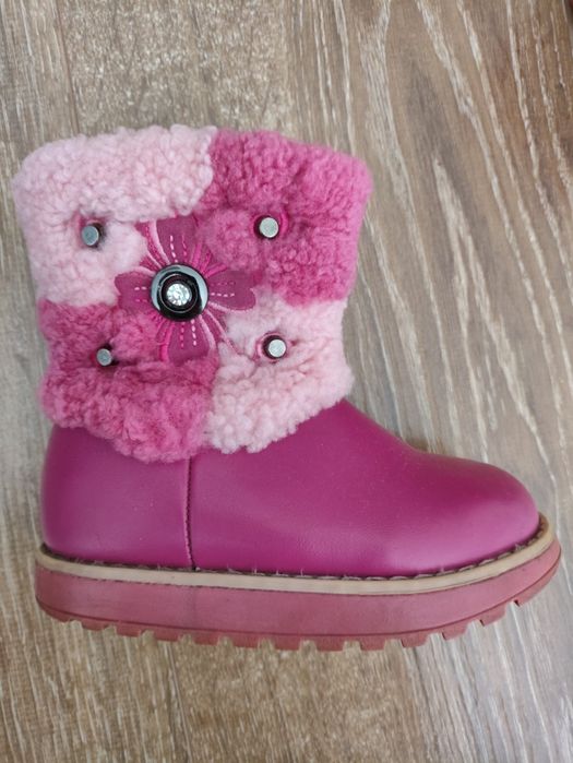 Продам детские зимние сапоги
