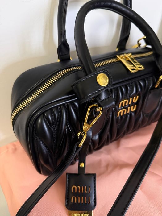 Geanta Miu miu neagra