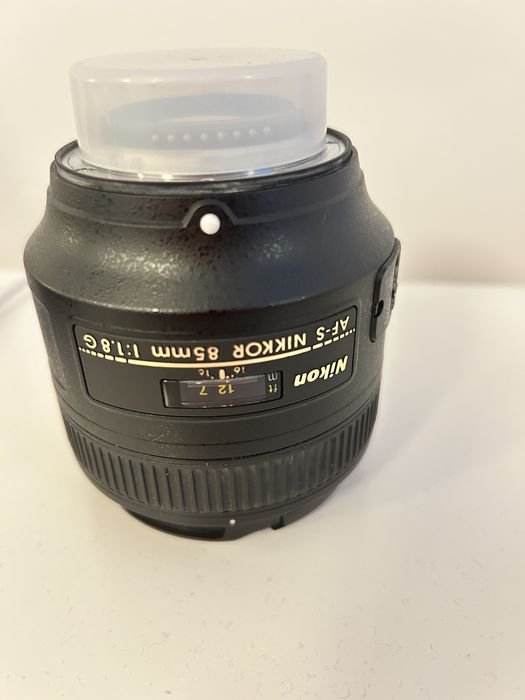 Obiectiv nikon 85 mm