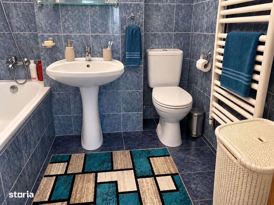 OFERTĂ - Apartament cu 3 camere, renovat, mobilat și utilat - Micalaca