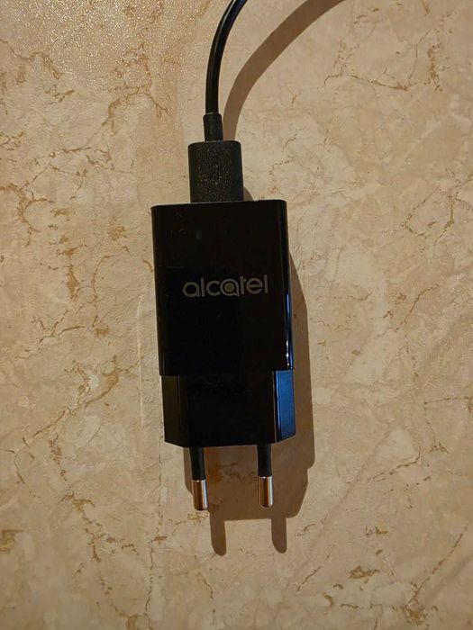 Таблет Alcatel 3T8 - Четири-ядрен 1.28 GHz, 2GB RAM, 32GB, 4G - Черен