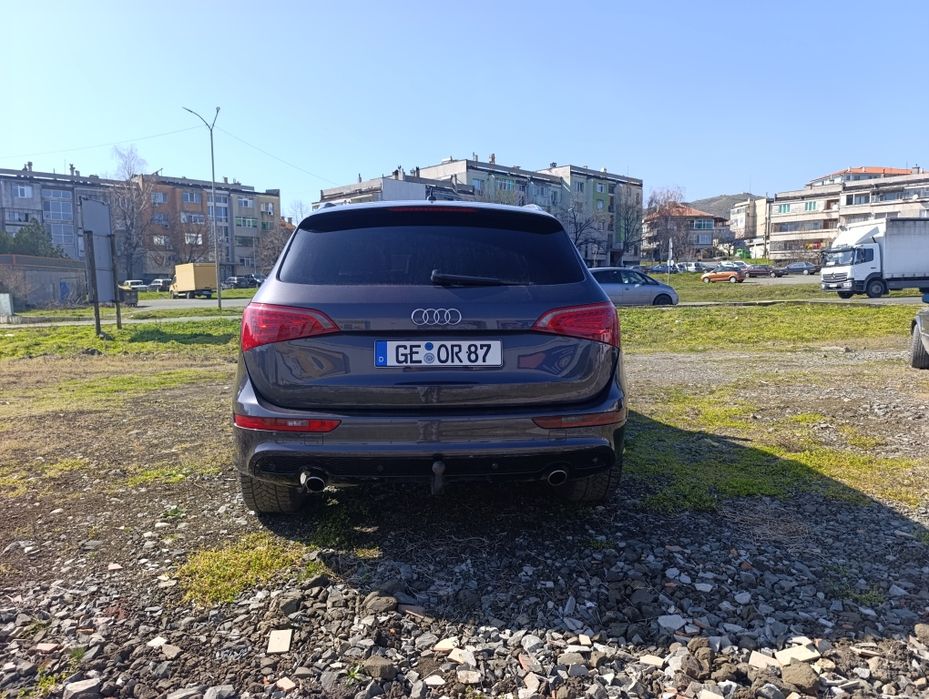 Ауди Q5 3.0tdi 2010г