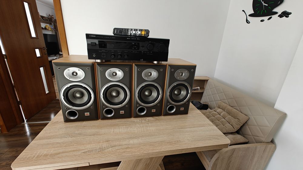 4 boxe jbl E30 series+ statie Yamaha