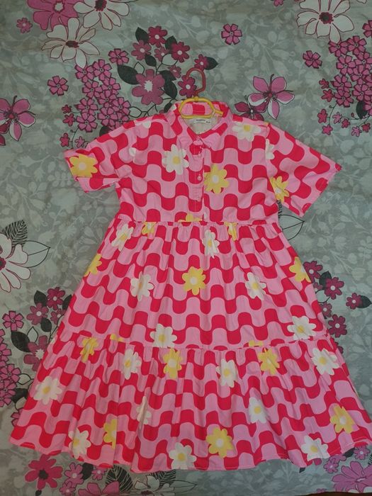 Страхотна рокля за момиче