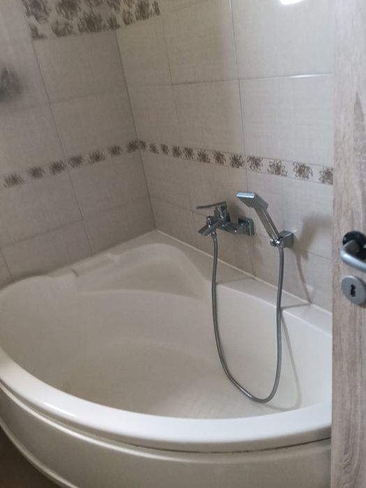 Dau in chirie apartament cu doua camere mobilat
