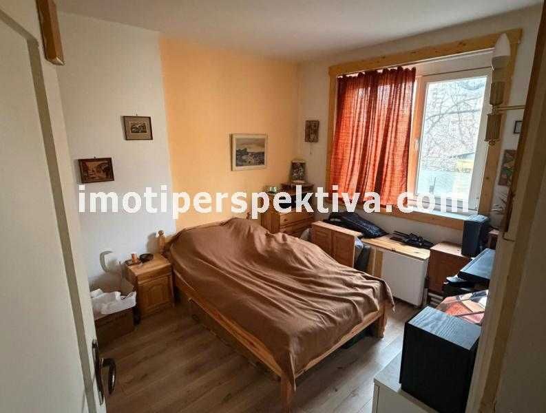Продава се Тристаен апартамент в Пловдив, Център - 60 кв.м за 954 €/кв.м - Снимка #1
