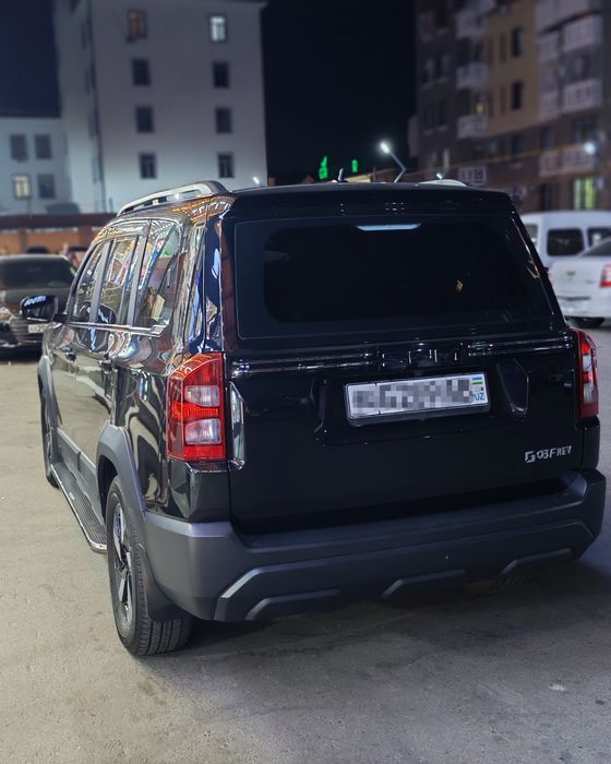 Гибрид автмобил SWM G03