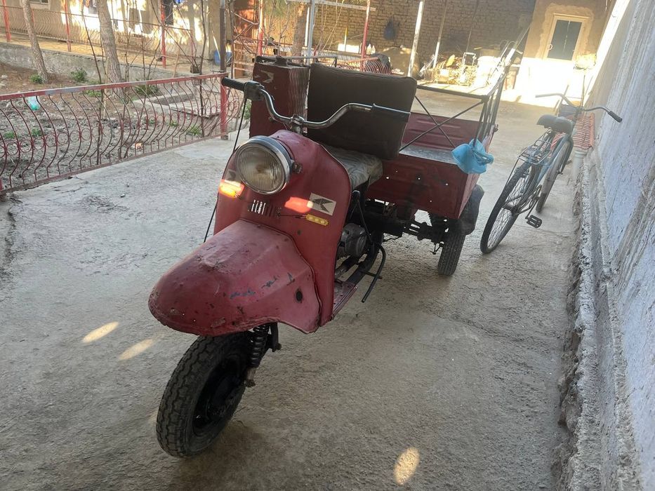 Мотороллер Муравей