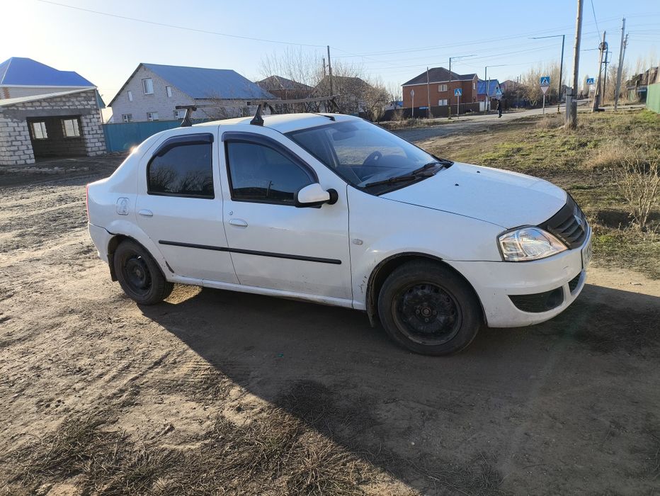 Продам Рено Логан 1 пок. 2014г.