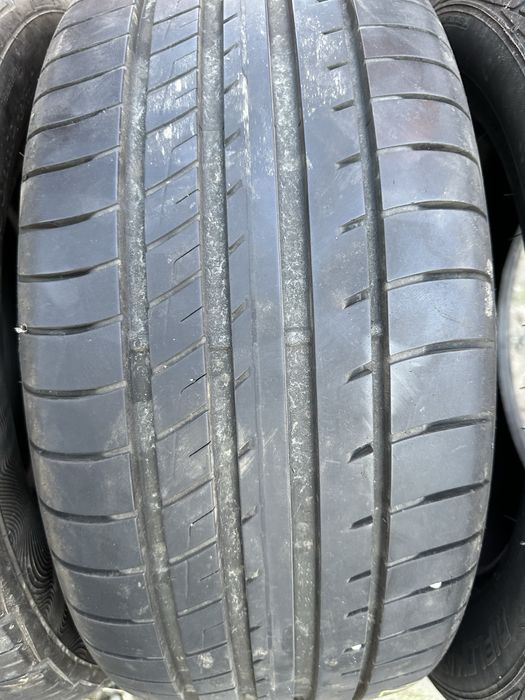Cauciucuri vara 225 55 16 2 buc 7 mm 2 buc 5mm la 100 ron buc an 2023