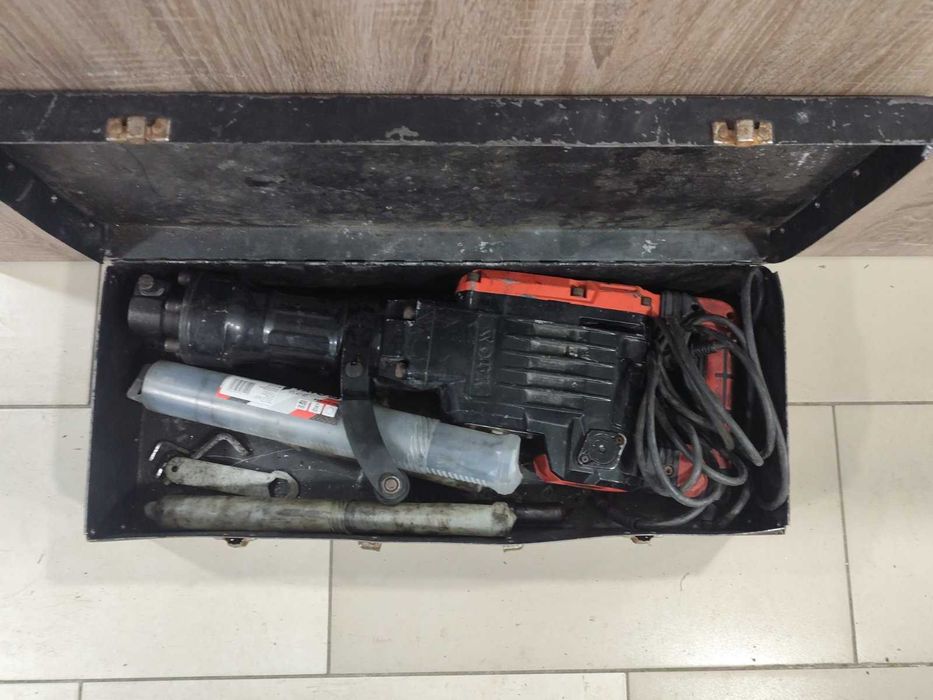 Къртач YATO-82002, 70 J, HEX, 1600 W