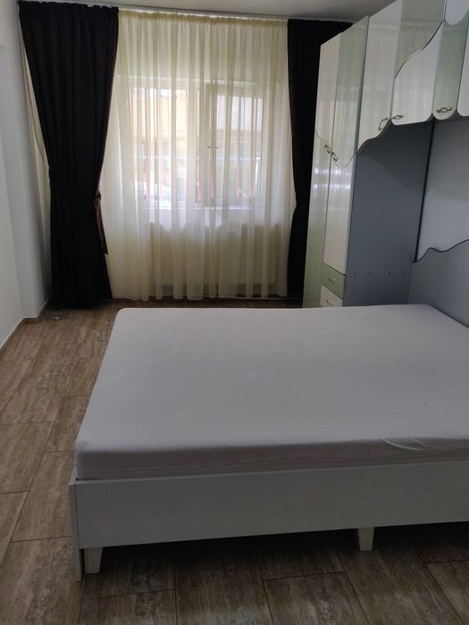 Garsonieră spațioasă 42 m²