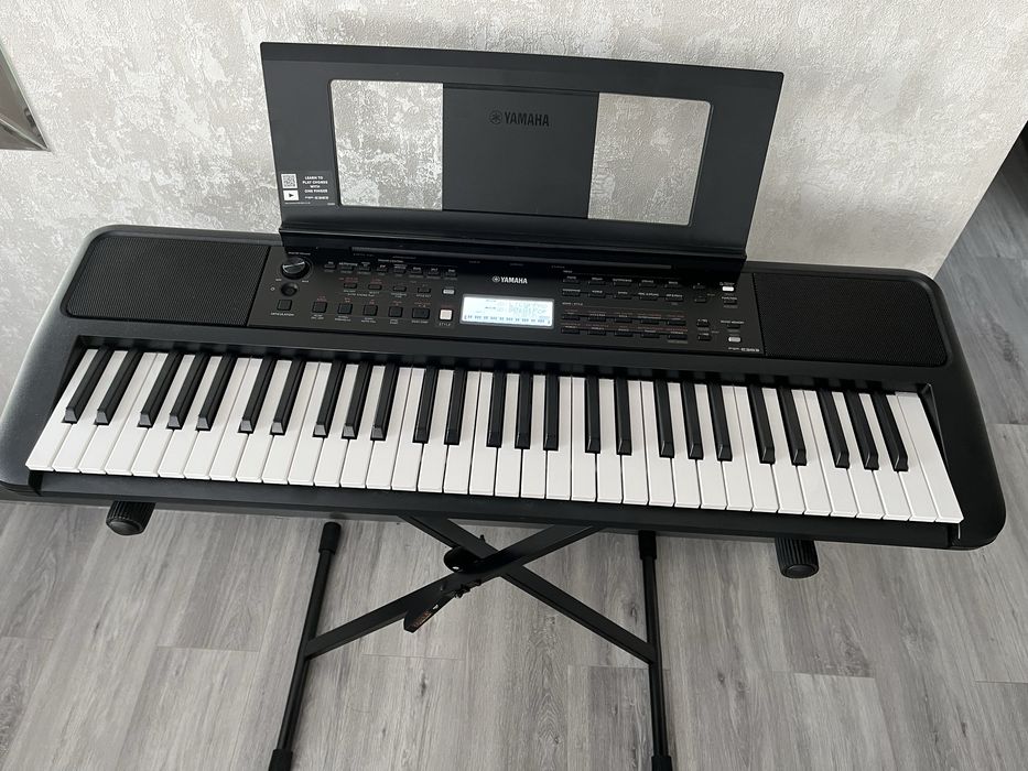 Синтезатор YAMAHA PSR-E383