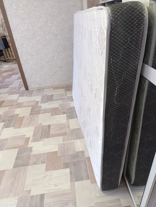 Продам матрас новый