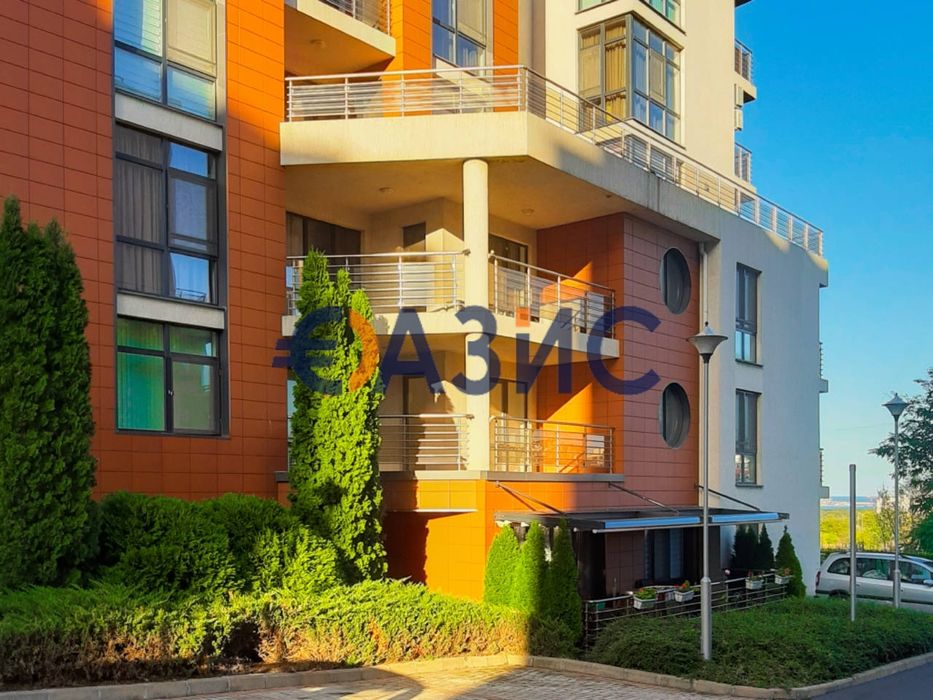 Продава се Тристаен апартамент в Бургас, Център - 89 кв.м за 1209 €/кв.м - Снимка #9
