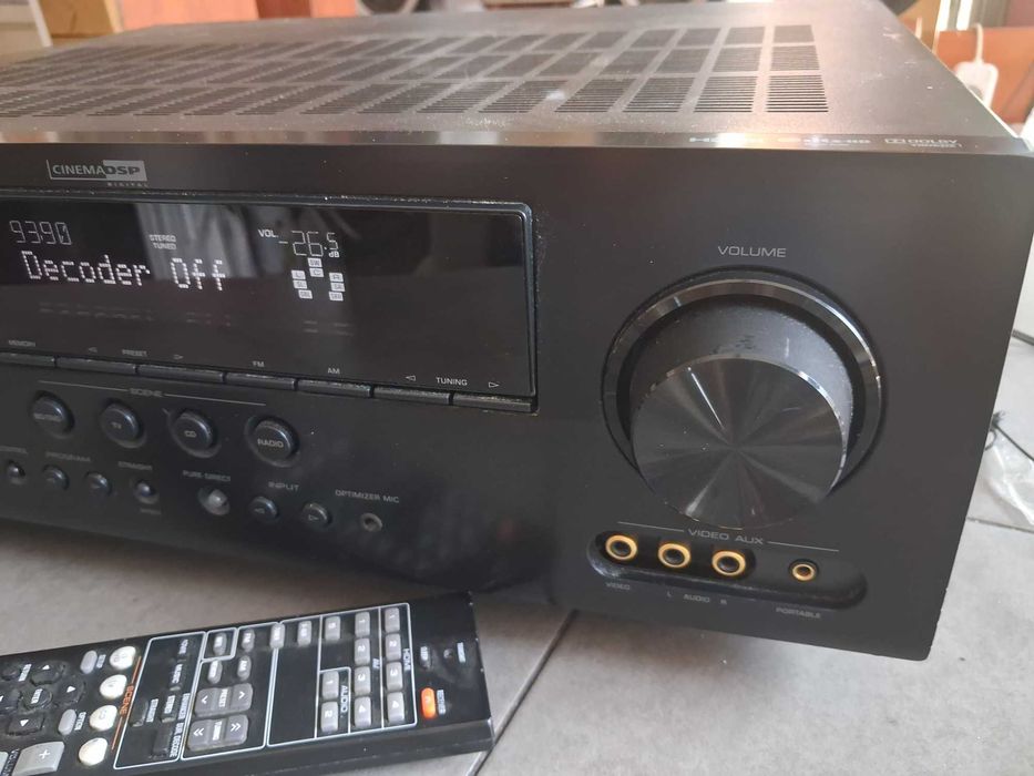 Yamaha RXV-665 receiver