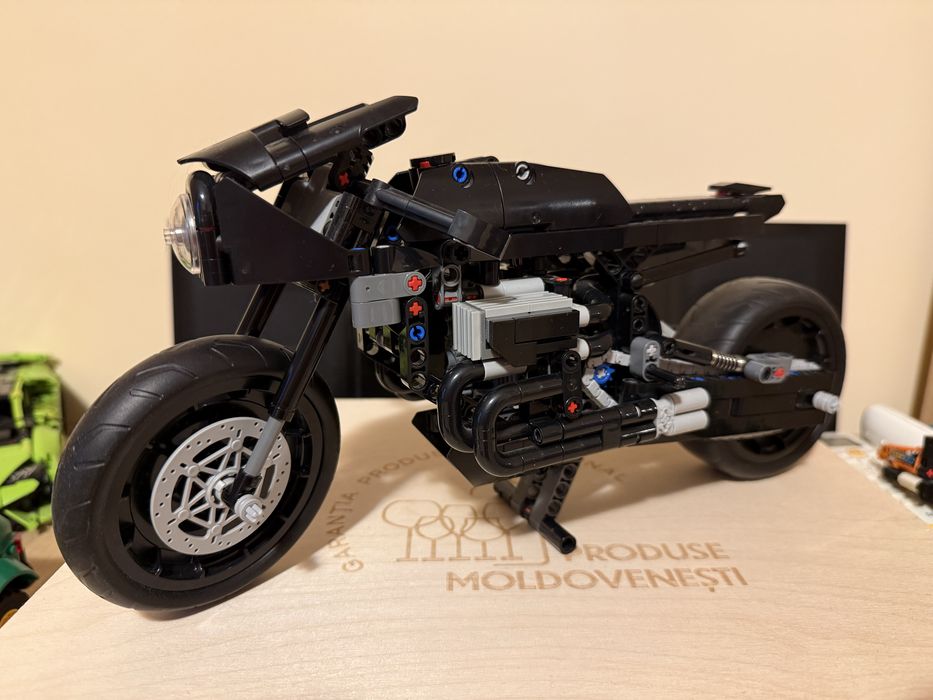 Lego Technic Motocicletă Batman 42155
