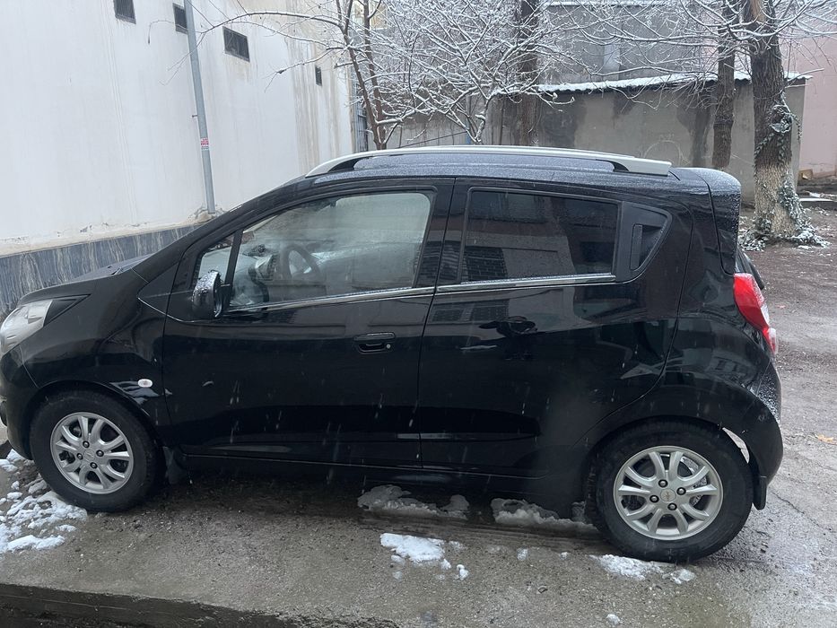 Продам спарк 2022 год