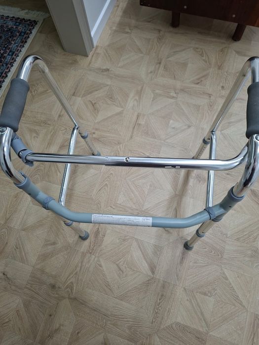 Шагающие ходунки для взрослых