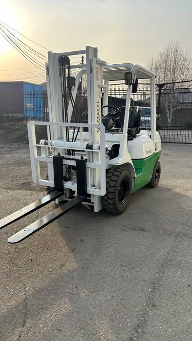 Продам Вилочный Погрузчик (кара)