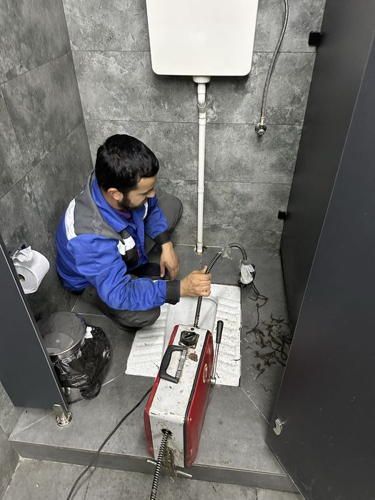 Чистка канализатсии с аппаратом kanalizatsiya tozalash