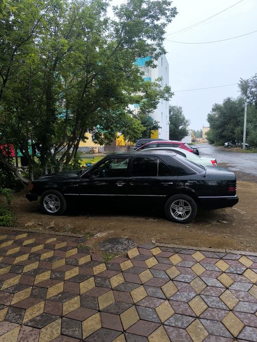 .          Мерседес w124