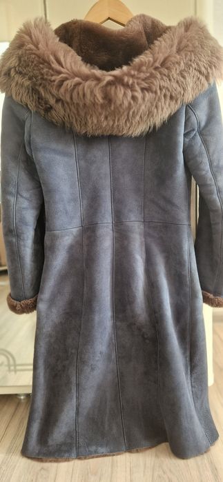 Продаётся тёплая дубленка