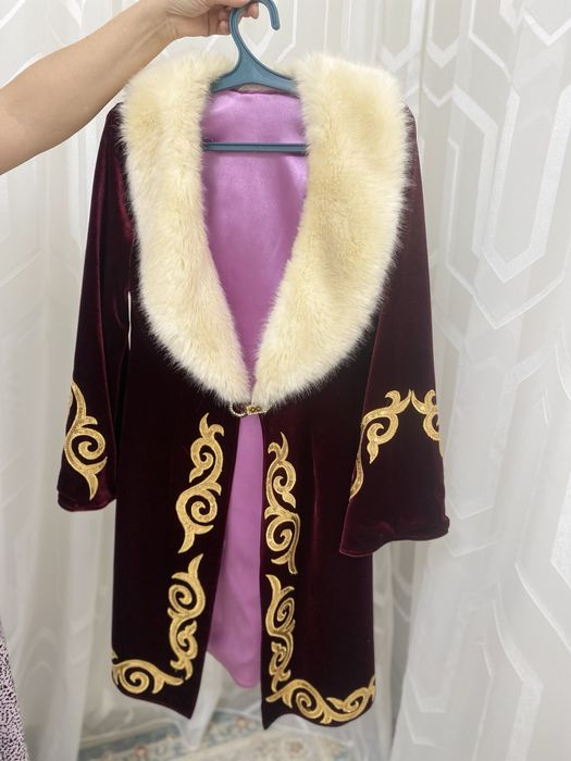 ұлттық жағалы шапан