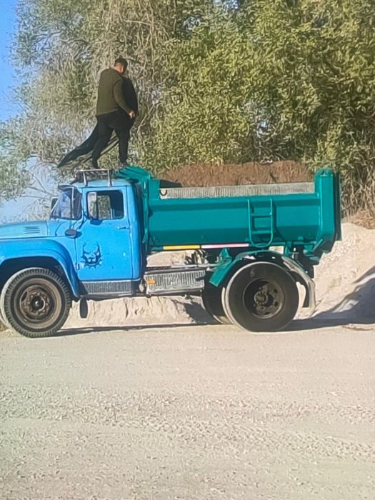 Зил доставка все виды сыпучих строителных материалов вывоз мусора 24/7