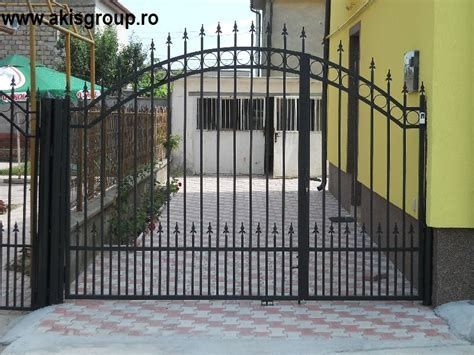 Vand garduri și porți exact după cerințele clienților