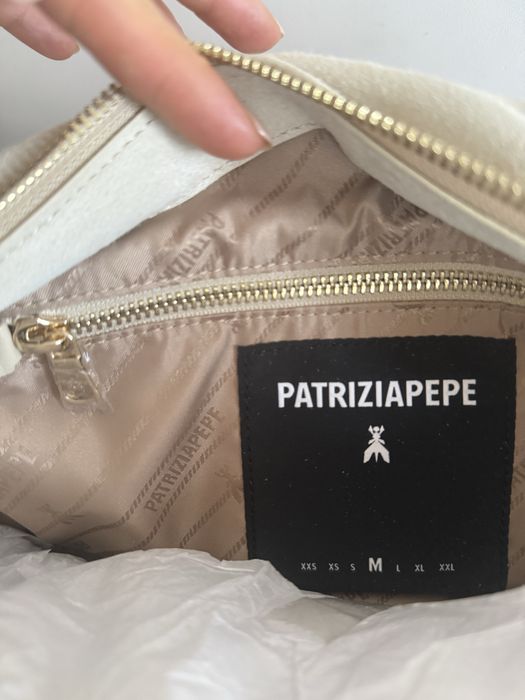 Patrizia Pepe чанта естествен велур нова