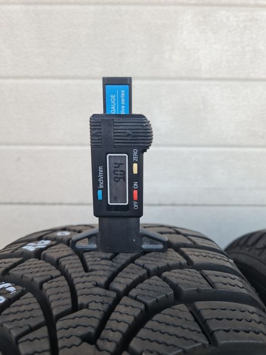 Зимни гуми 2 броя GOODYEAR UltraGrip9+ 205 55 R16 дот 3822