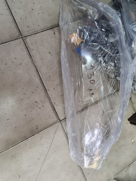 стъкло за фар за BMW Е65 след 2005 год.