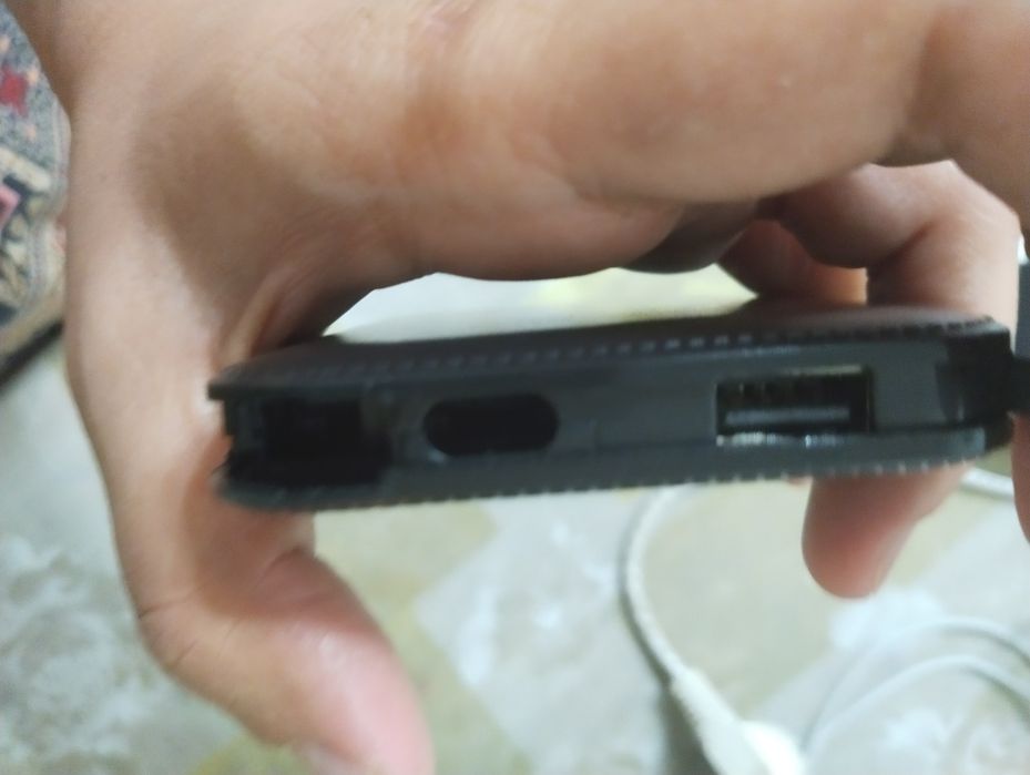 Продам карманную зарядку