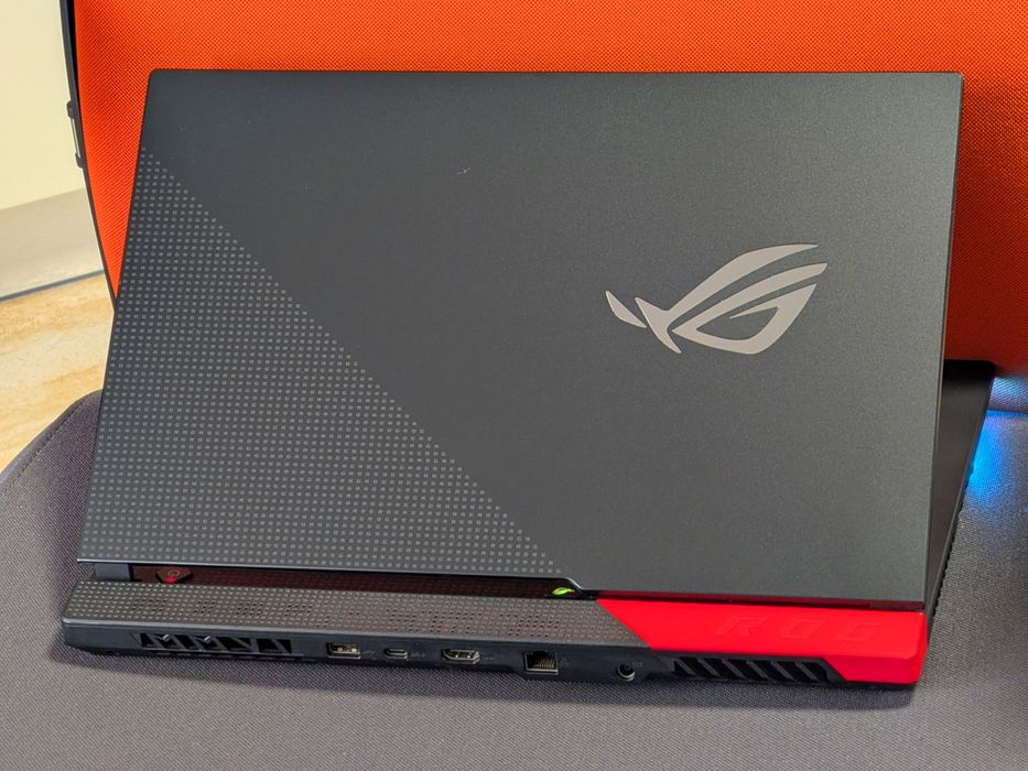 Laptop Gaming Asus ROG / AMD Ryzen 9 / RTX 3060 / Display 2K 165Hz