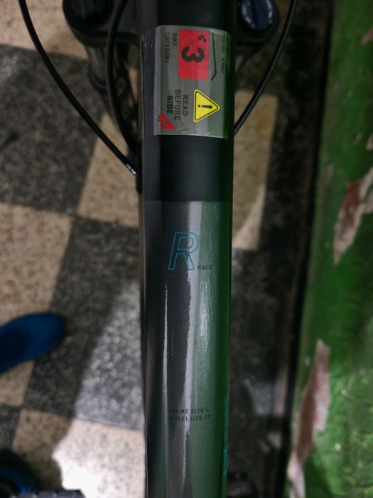 Bicicletă CUBE cadru29