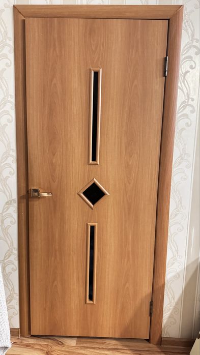 Продам межкомнатные двери б/у