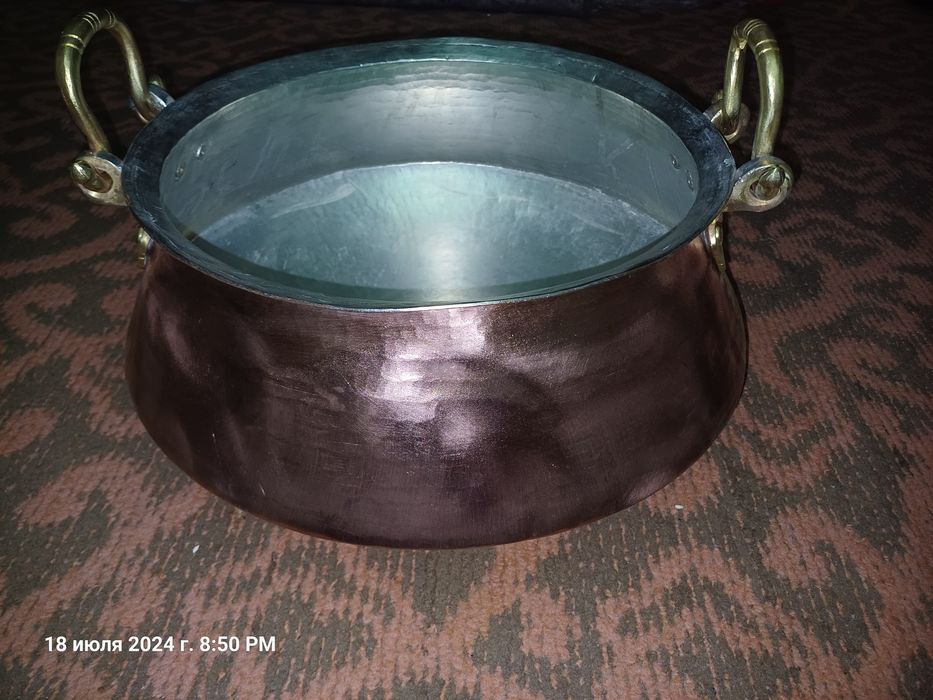 Катта мис козон сотилади