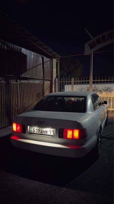 Сатылады AUDI A8 2,8