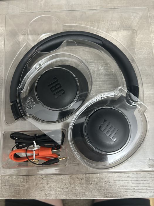 Наушники JBL 710BT