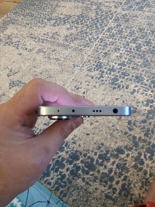 Продам Redmi note 13