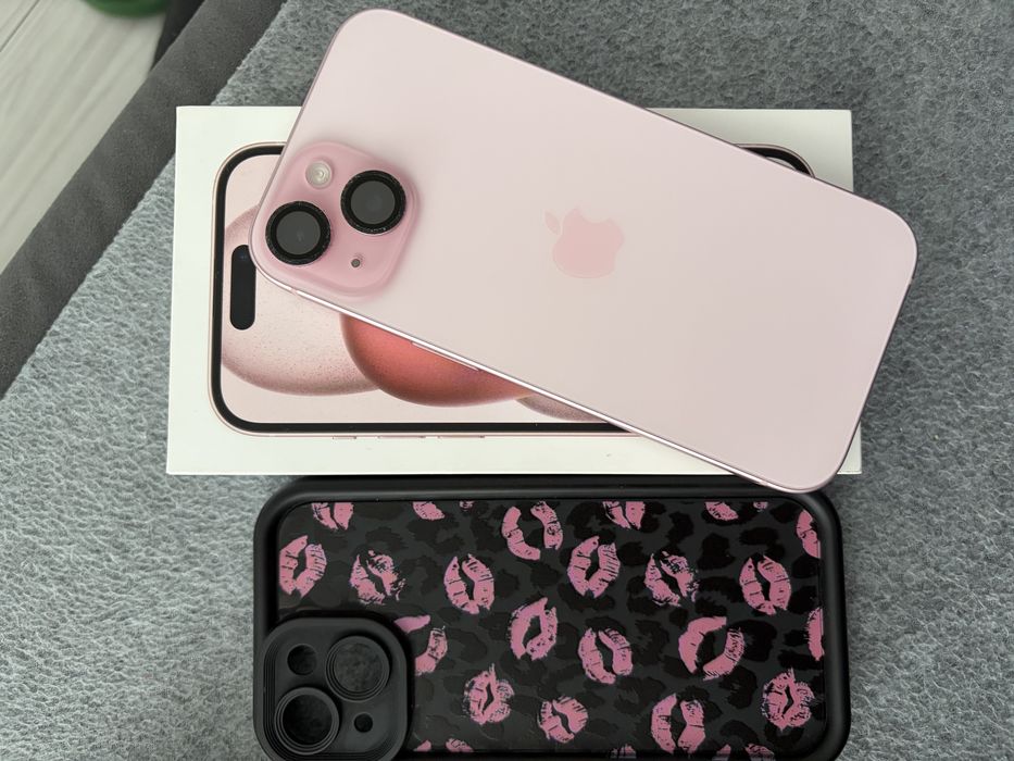 Iphone 15 Roz, in garantie